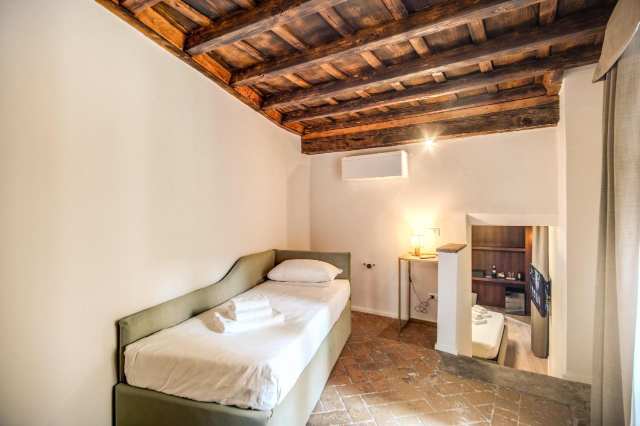 Capranica Private Suites Řím Exteriér fotografie